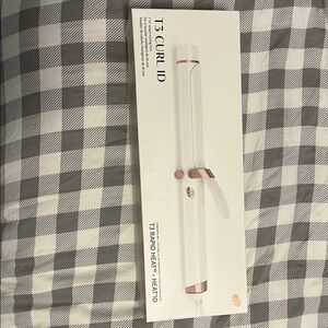 T3 curl is 1.25” smart curling iron